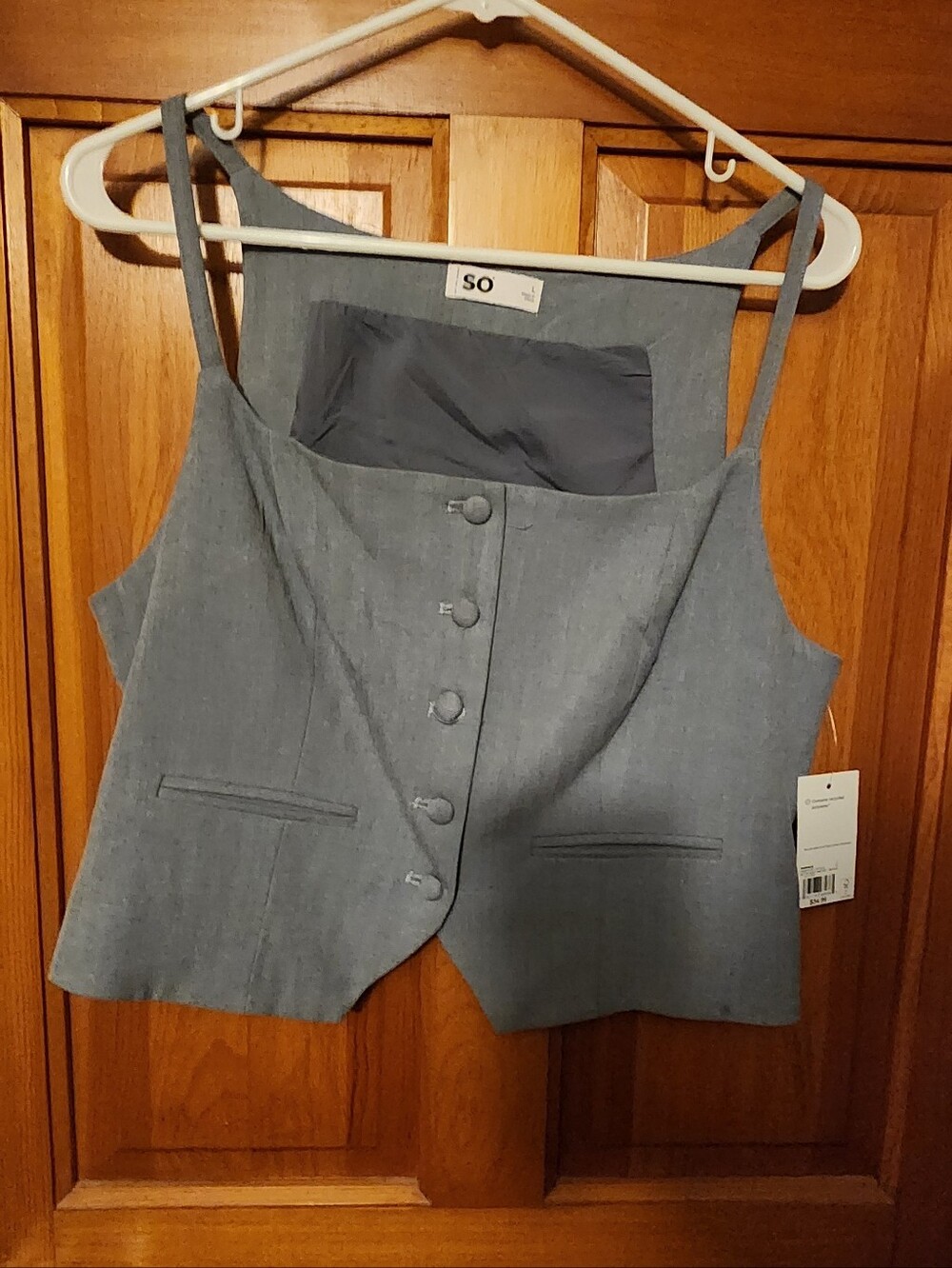 Tag reading on clothing item